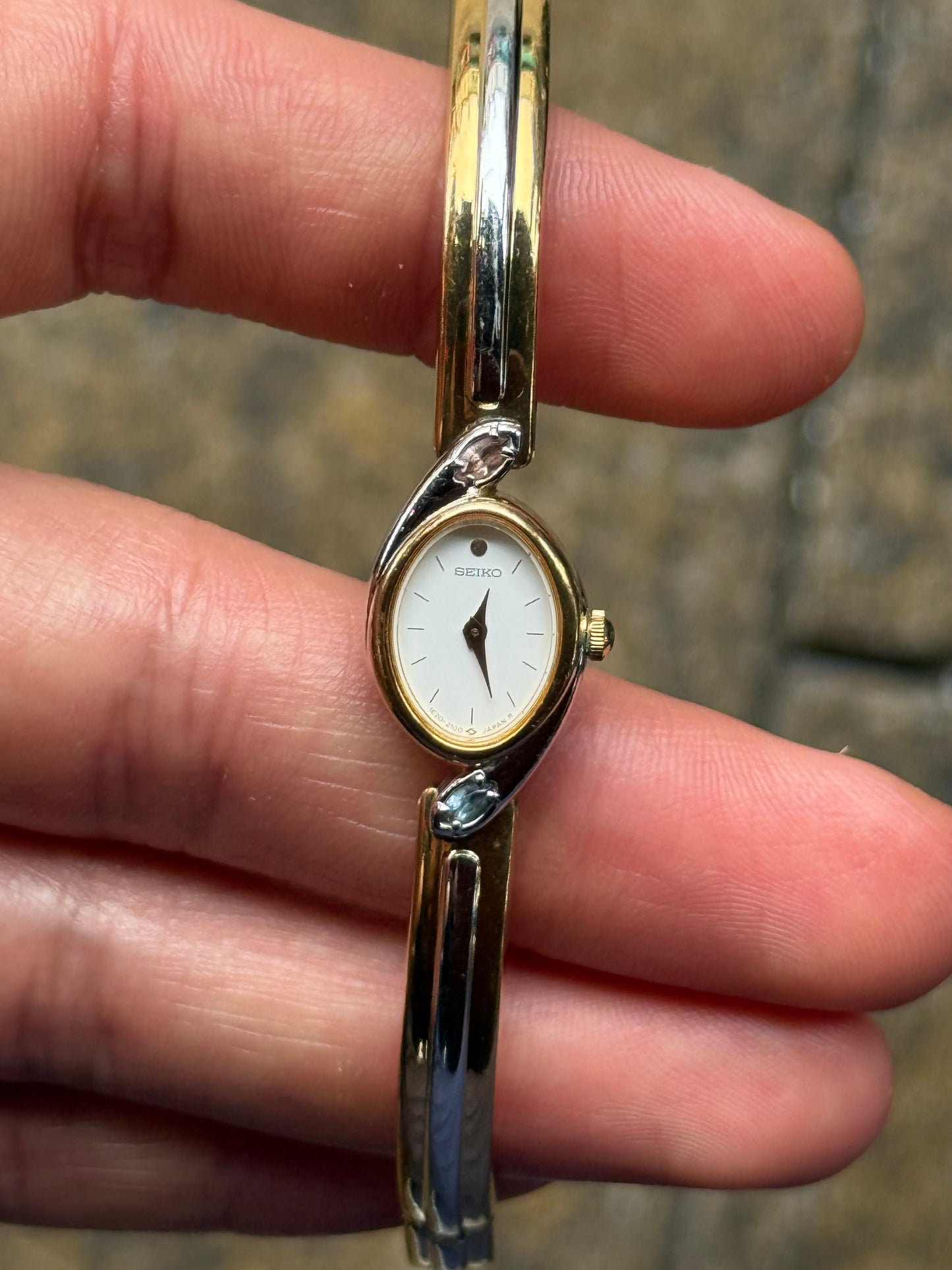Vintage 1988 Two-Tone Gem Seiko Watch 1E20-6230