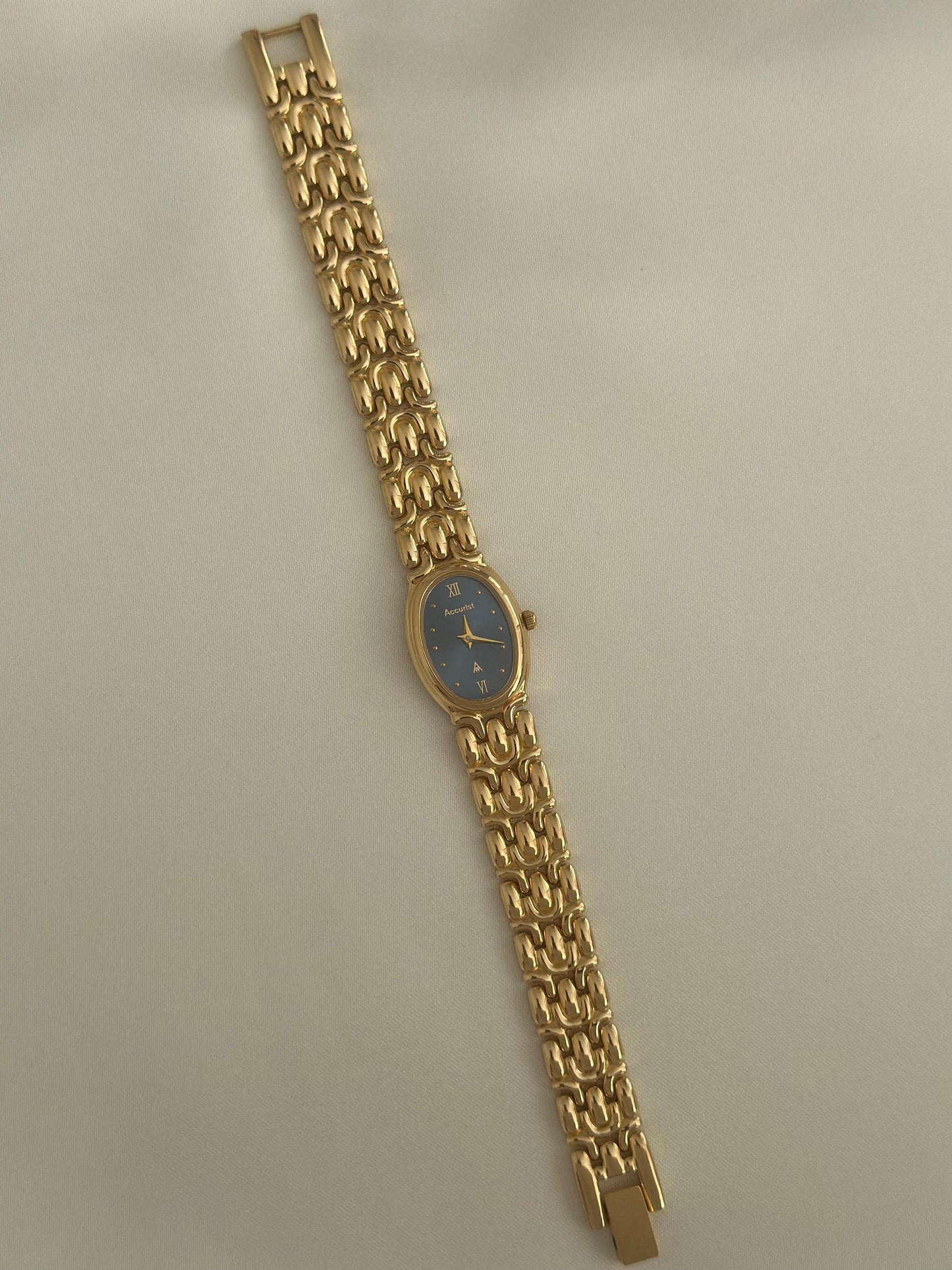 Vintage Blue Dial Accurist Watch