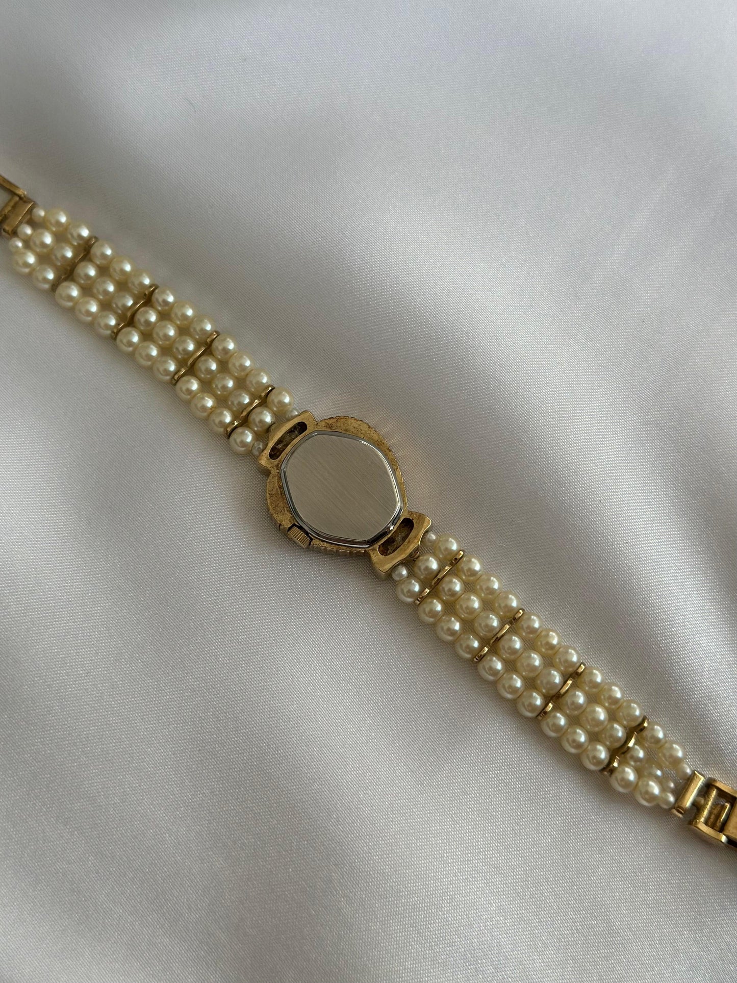 Vintage Pearl Watch