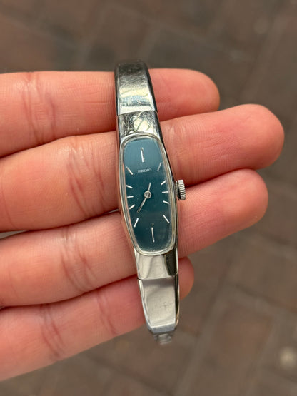 Rare 1977 Silver Seiko Watch - Gradient Teal Dial 1520-3680
