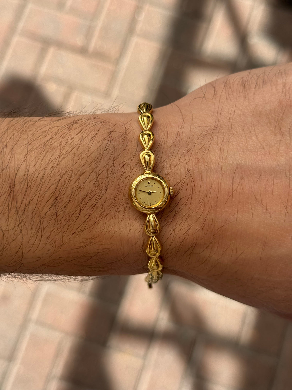 Rare 1989 Gold Raindrop Seiko Watch 1E20-0540