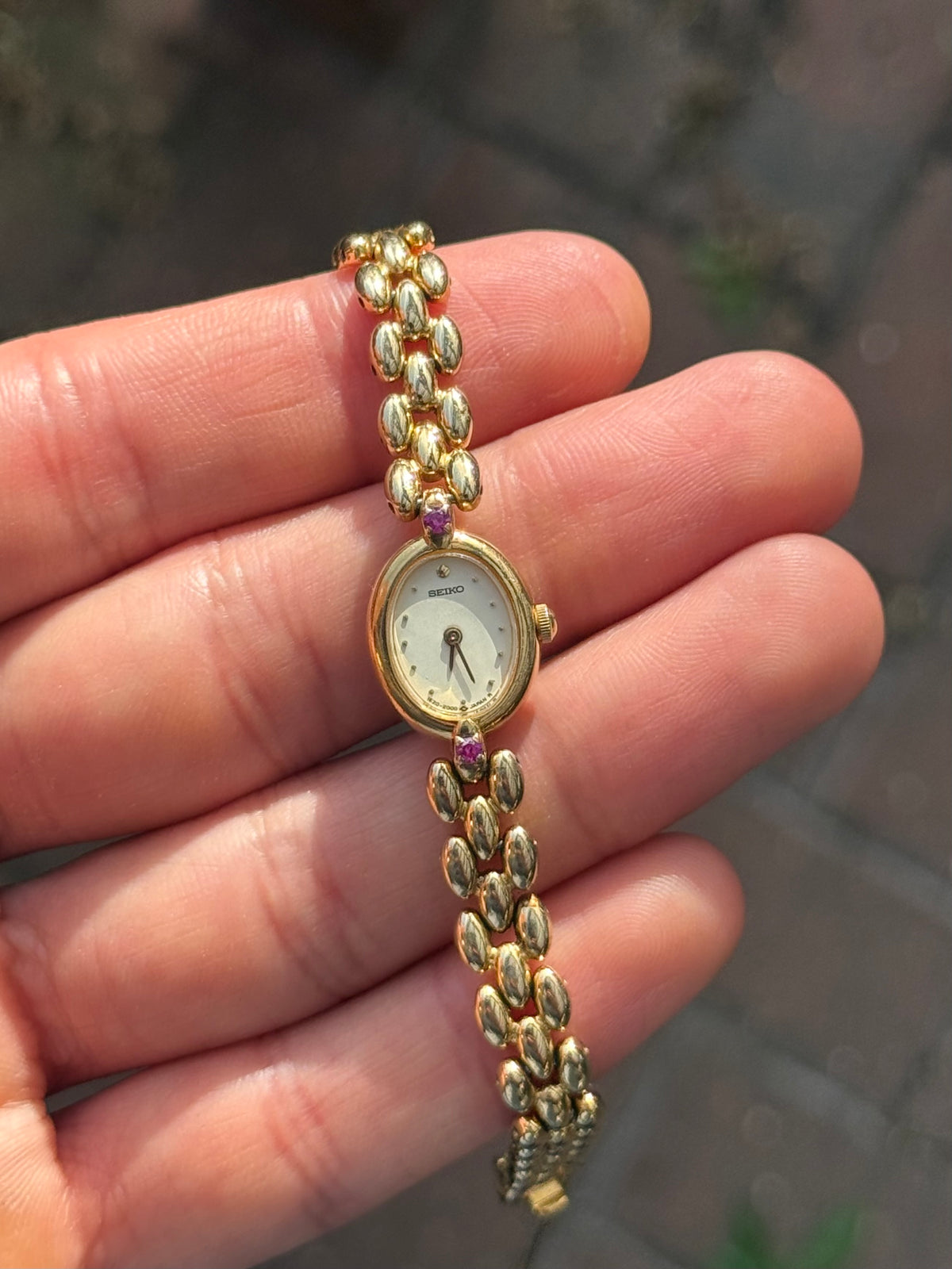 Rare Vintage 80’s Ruby Gem Seiko Watch 1E20-6140