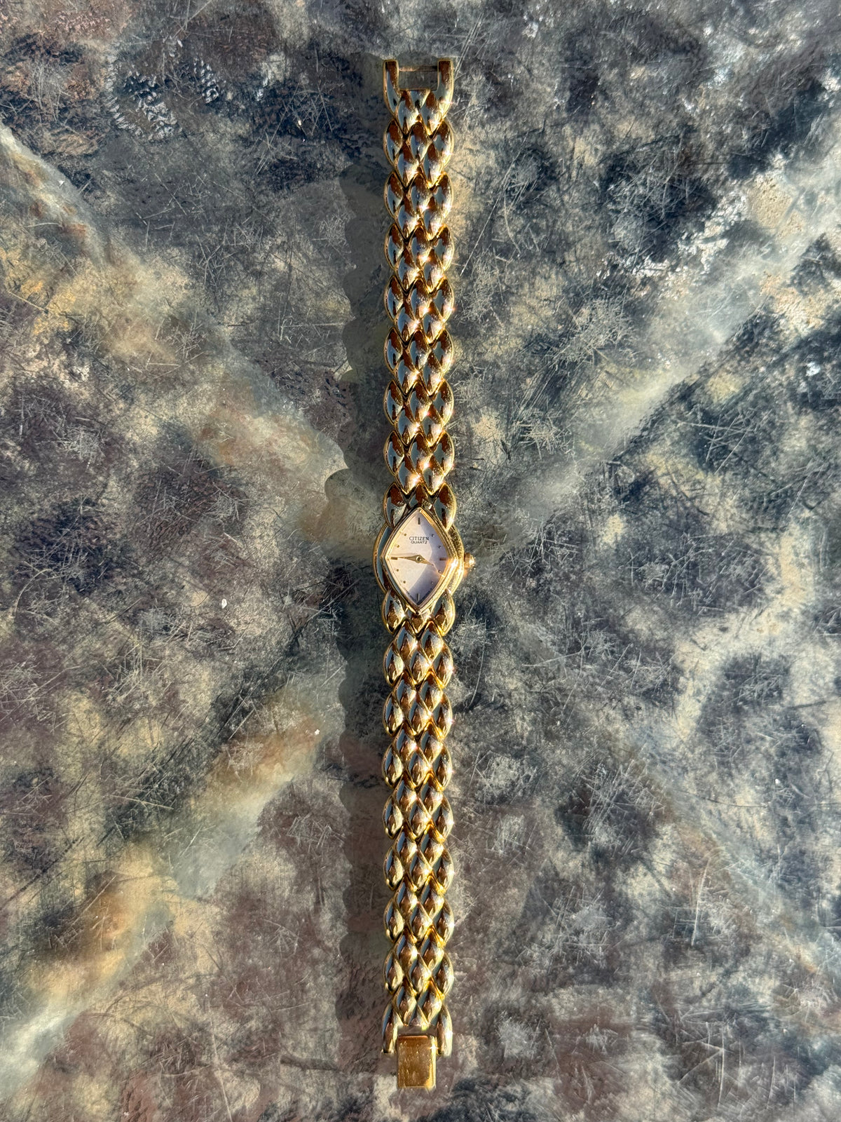 Vintage Citizen Golden Leaf Bracelet Watch with Mother of Pearl Dial