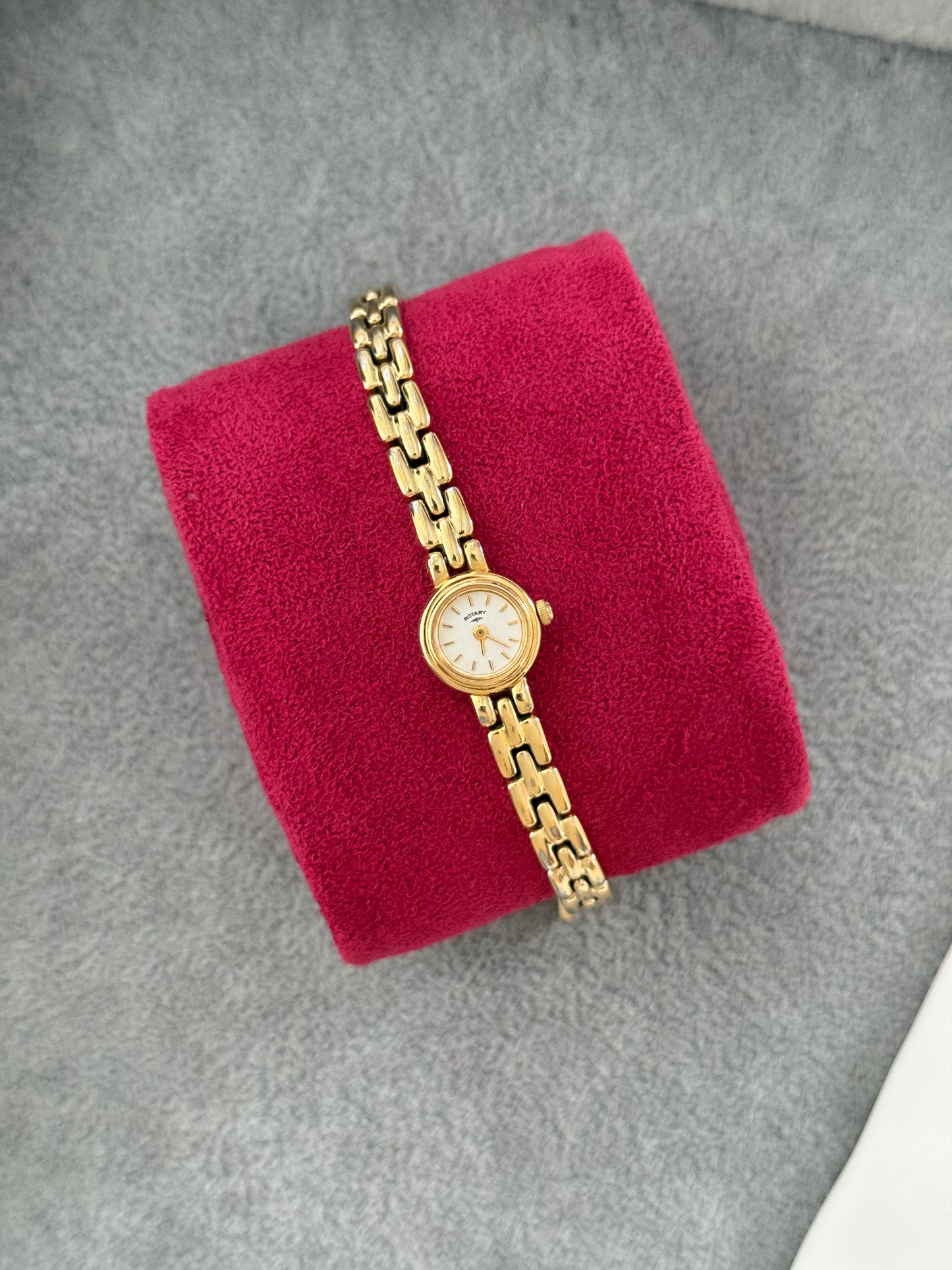 Dainty Vintage Rotary Watch