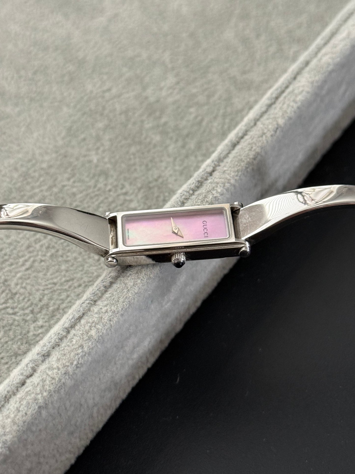 Gorgeous Vintage 1500L Gucci Watch