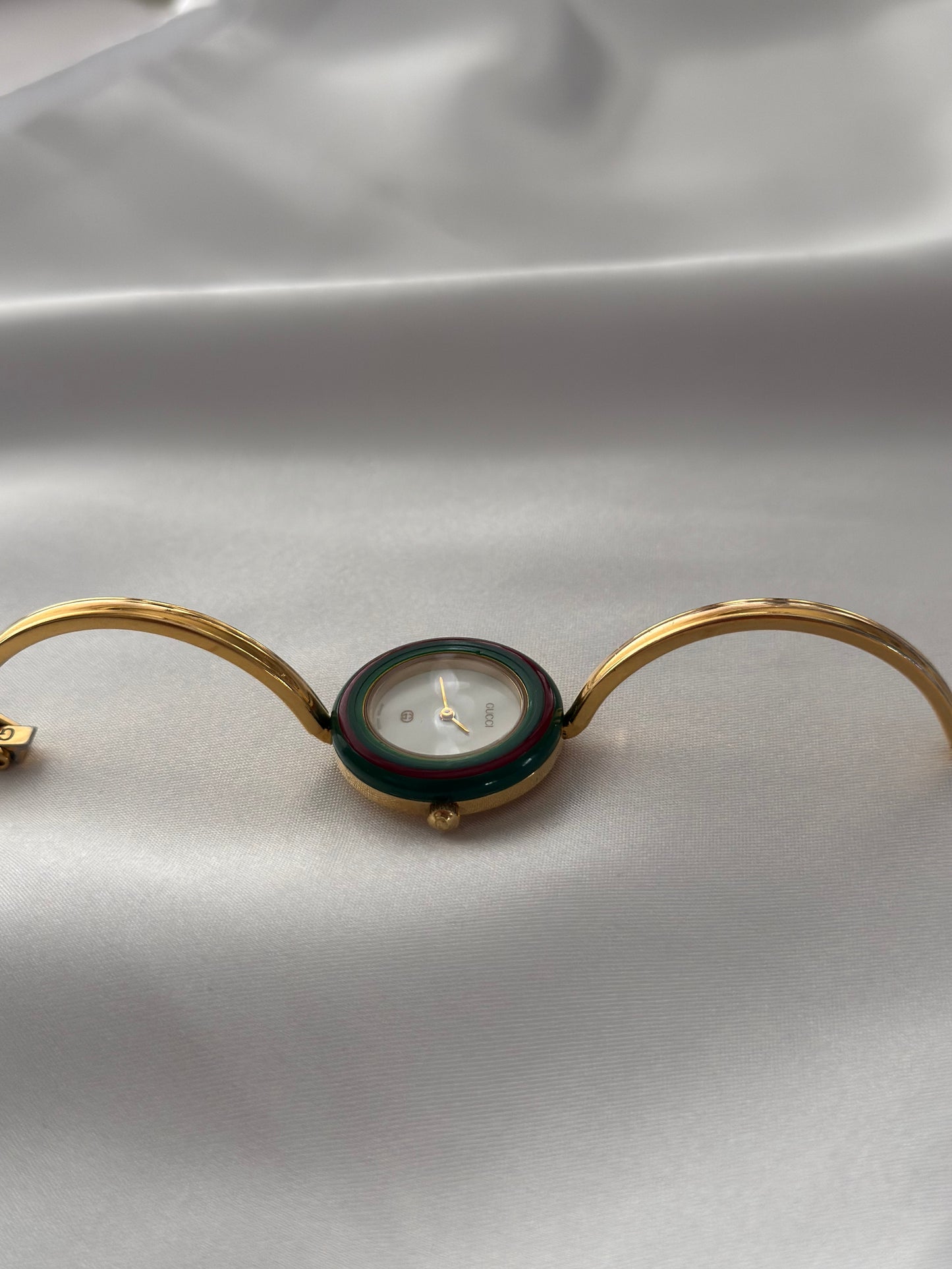 Vintage 1100L Gucci Watch