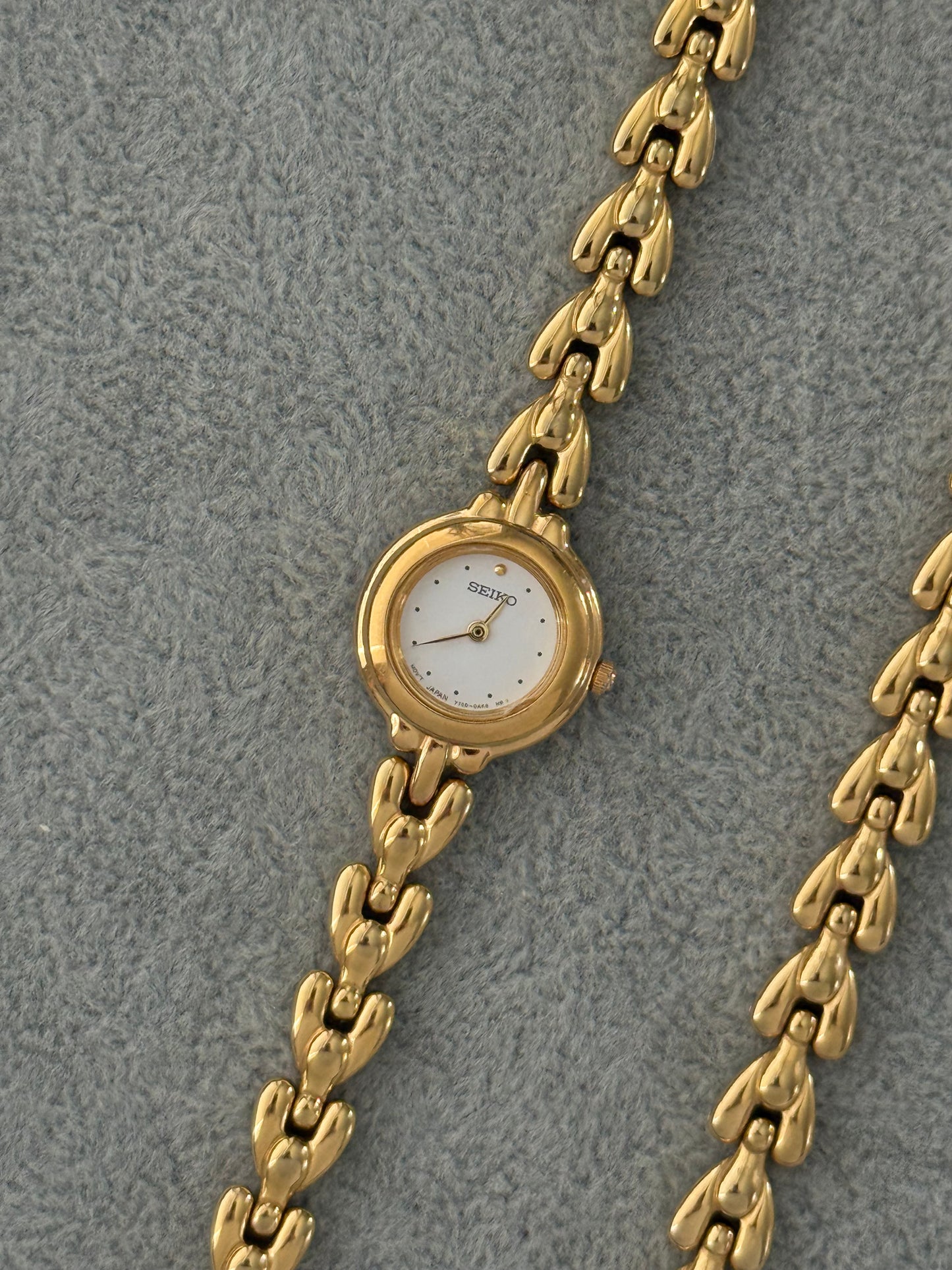 Vintage Dainty Seiko Watch Set