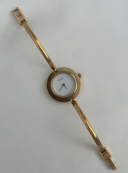 Vintage 1100L Gucci Watch