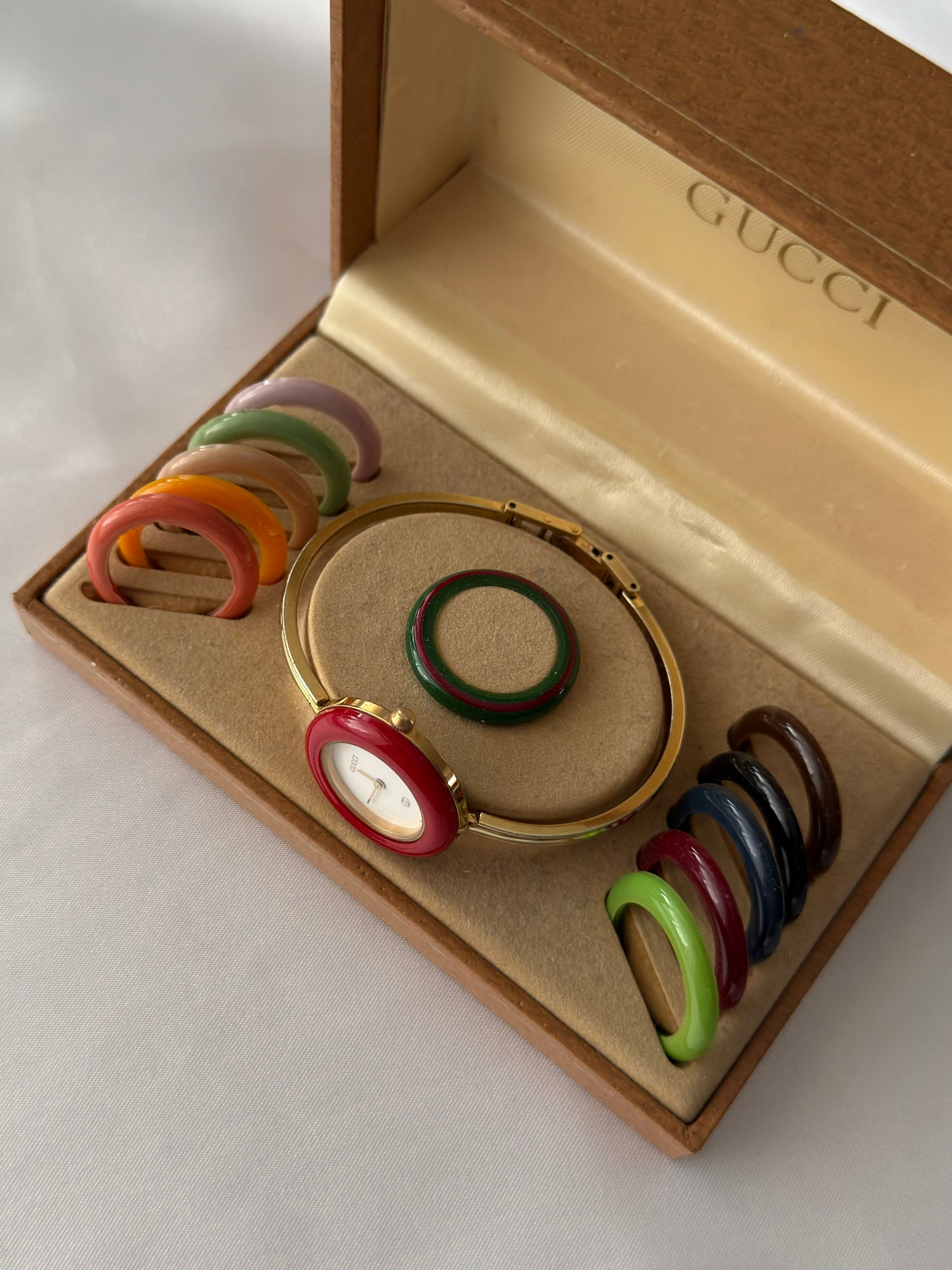 Vintage 1100L Gucci Watch