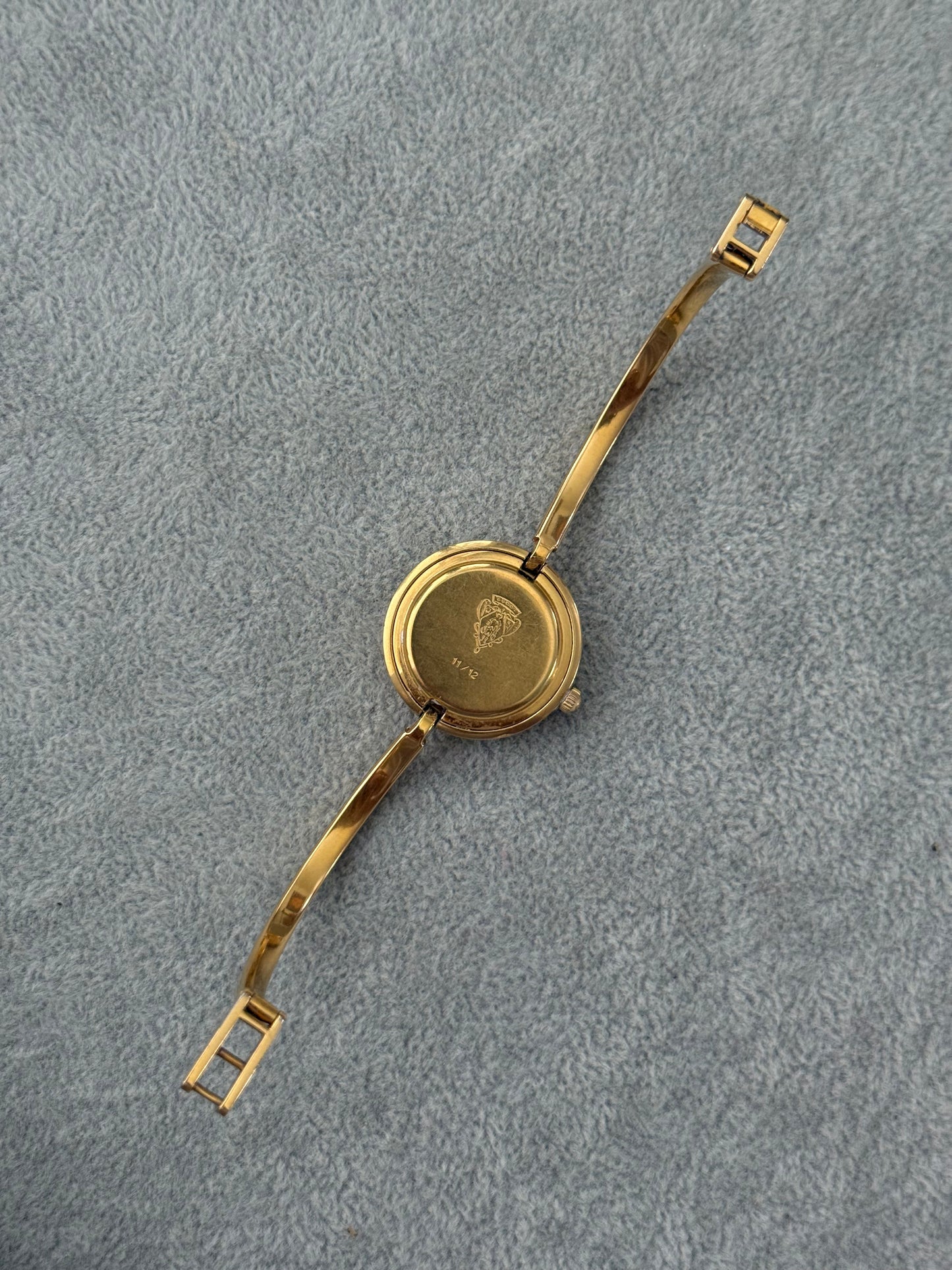 Vintage 1100L Gucci Watch