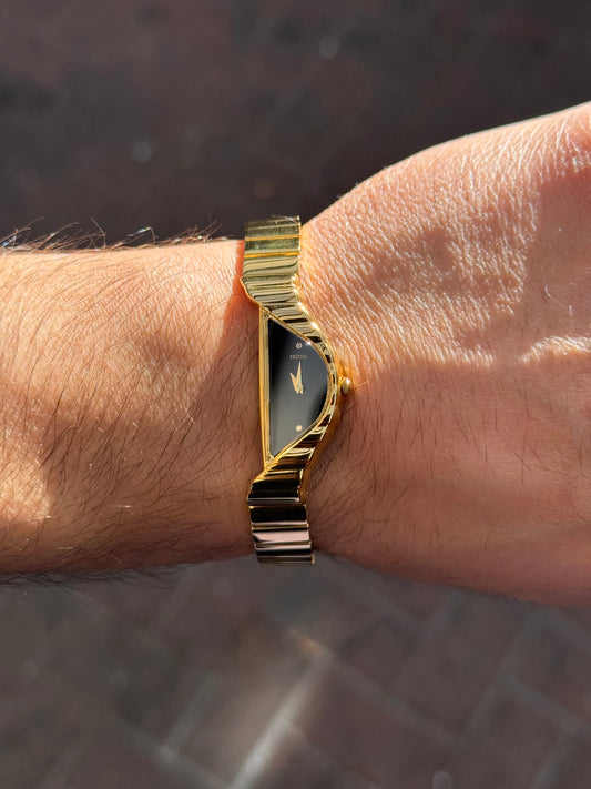 Ekiztas Half Moon Watch