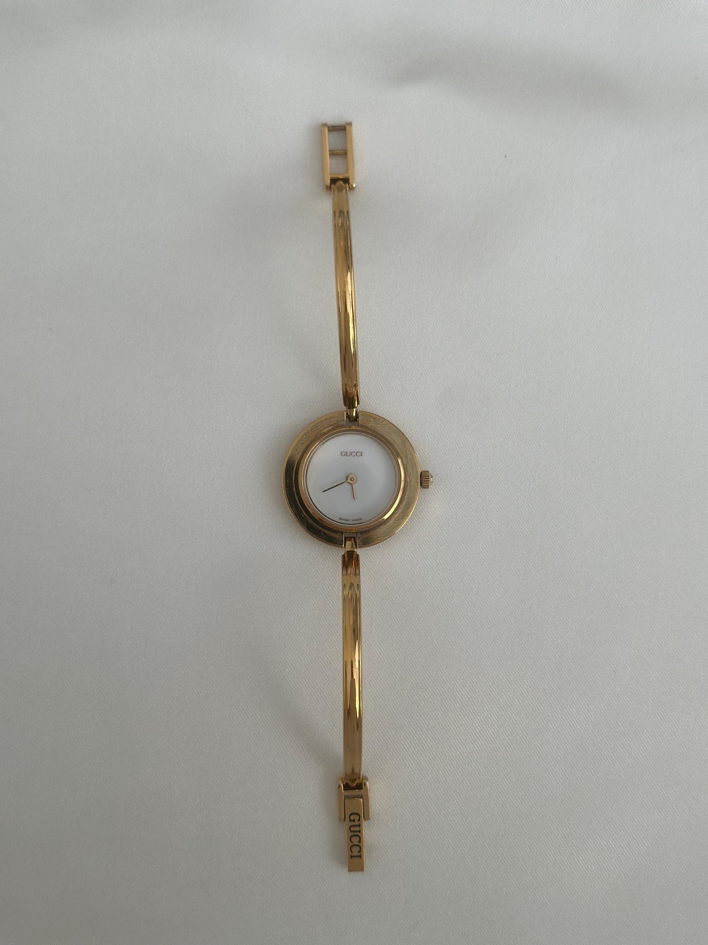 Vintage 1100L Gucci Watch