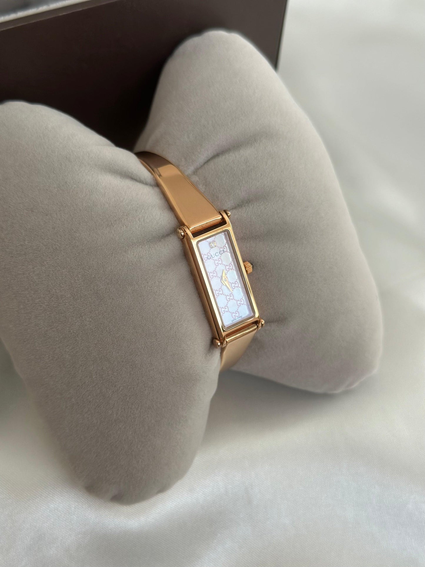 Rare Rose Gold 1500L Gucci Watch