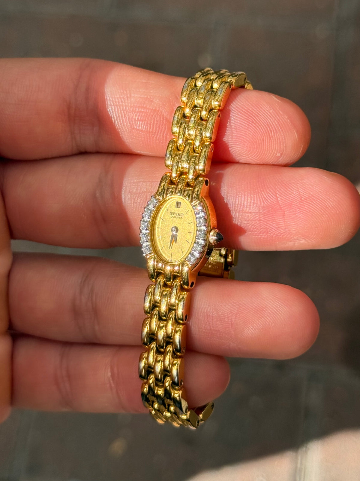 Rare 1991 Vintage Seiko Watch - Special Diamond Bezel 1F20-5G19