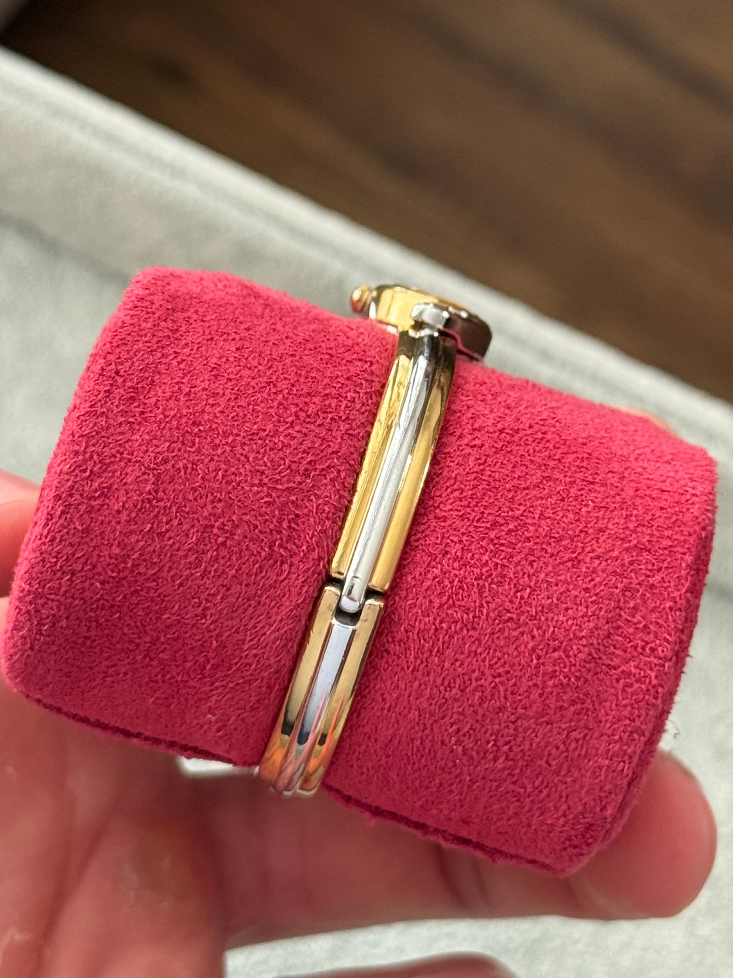 Vintage 1988 Two-Tone Gem Seiko Watch 1E20-6230