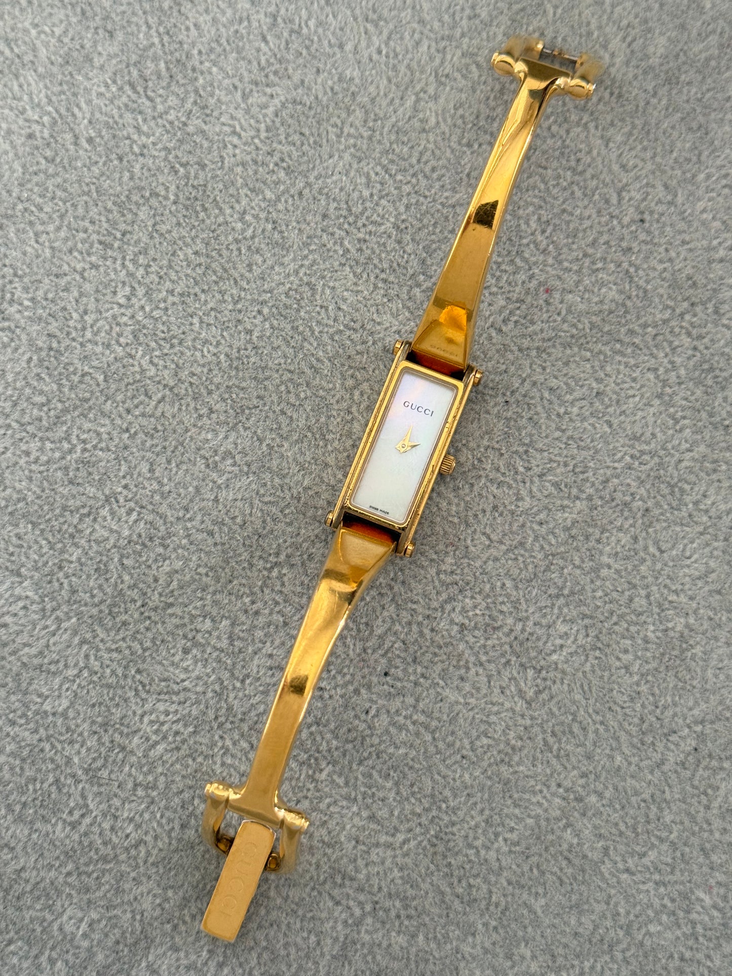 Gorgeous Vintage 1500L Gucci Watch