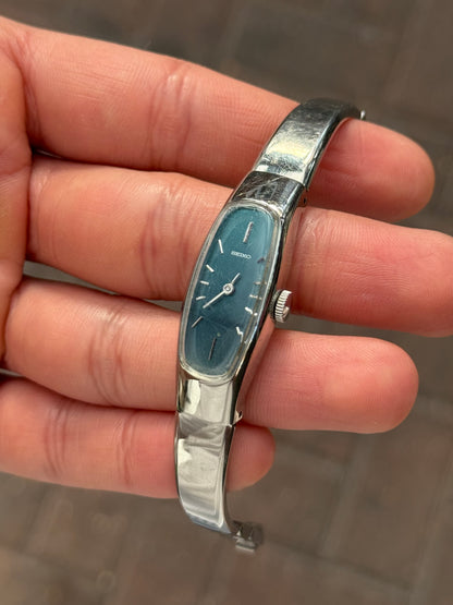 Rare 1977 Silver Seiko Watch - Gradient Teal Dial 1520-3680
