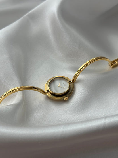 Vintage 1100L Gucci Watch