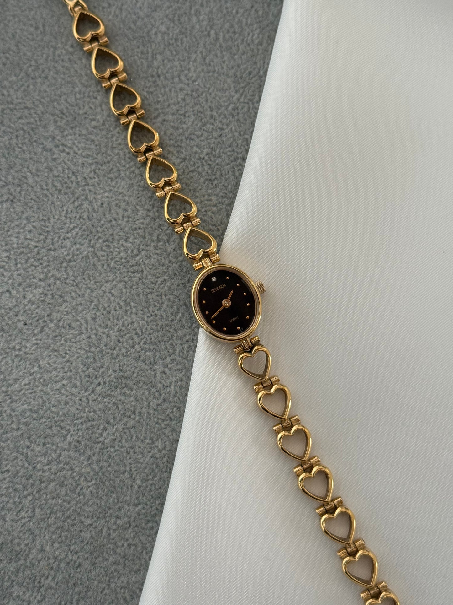 Adorable Vintage Heart Watch