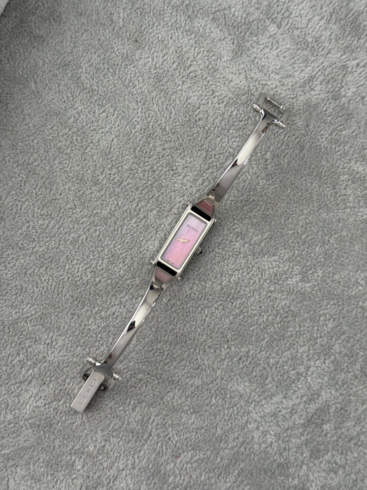 Gorgeous Vintage 1500L Gucci Watch