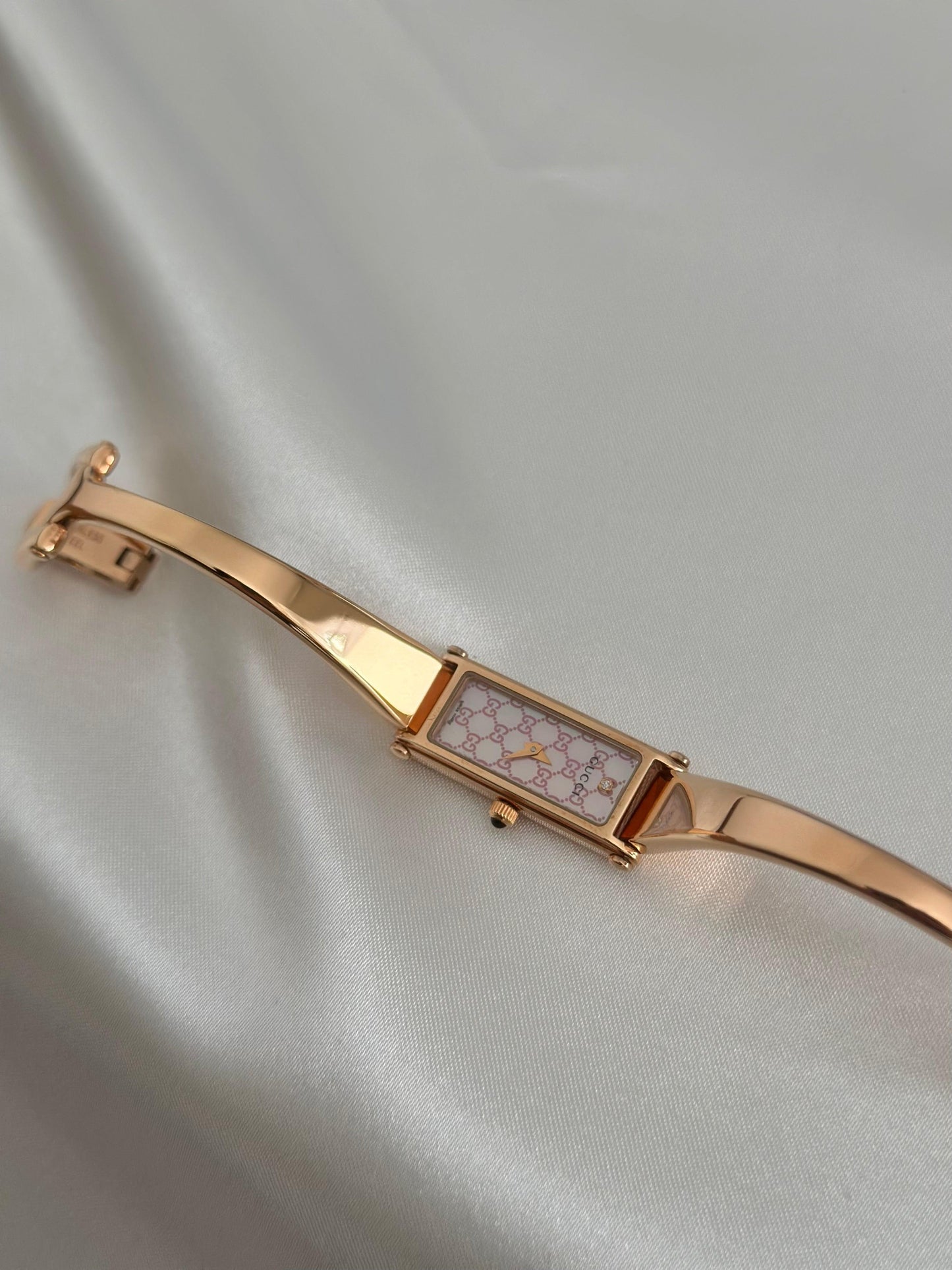 Rare Rose Gold 1500L Gucci Watch