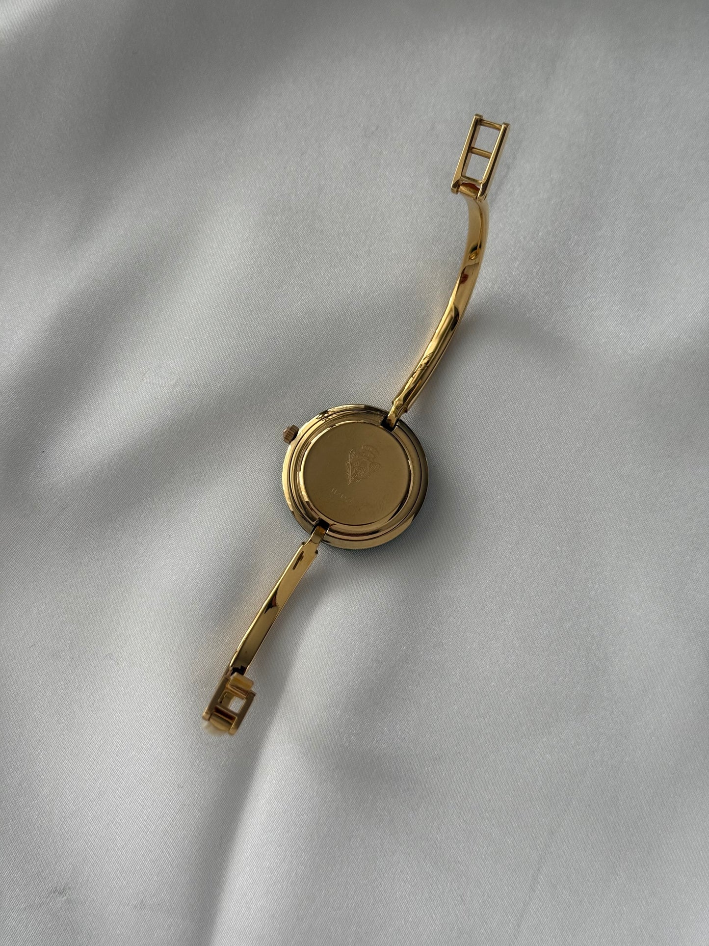 Vintage 1100L Gucci Watch