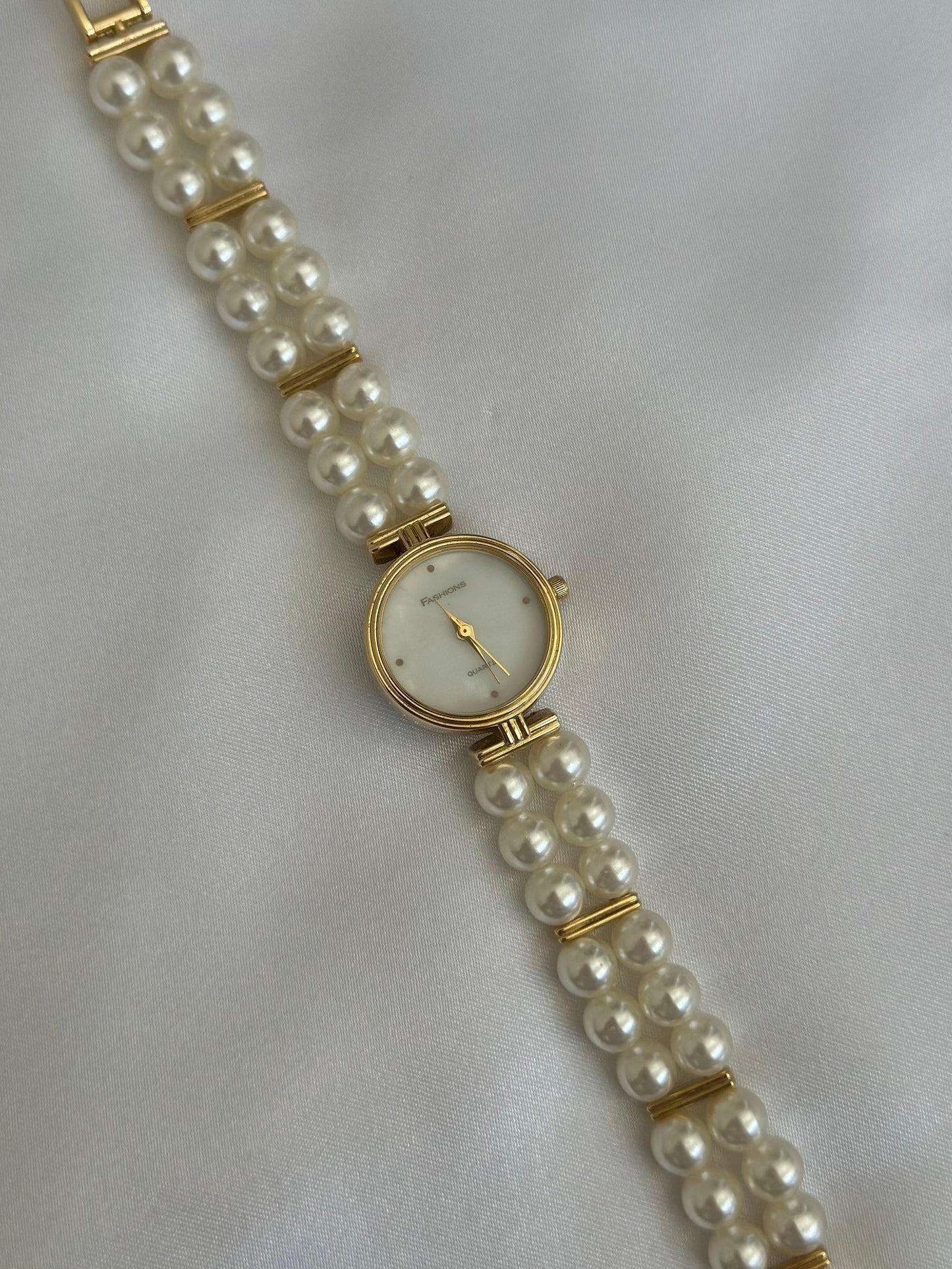 Vintage Pearl Watch