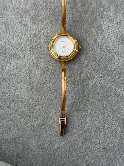 Vintage 1100L Gucci Watch
