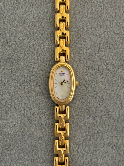 Cute Vintage Mother of Pearl Citizen Watch