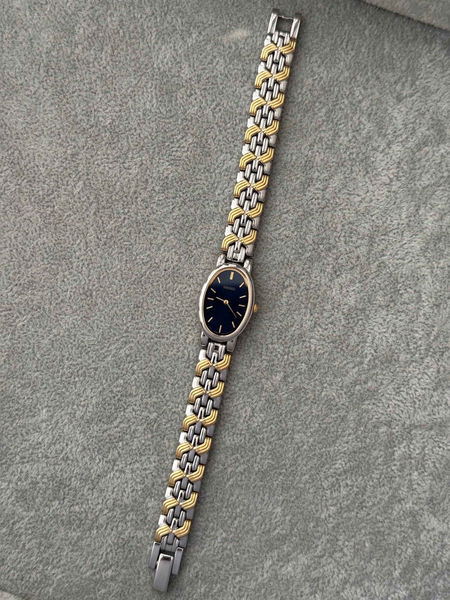 Vintage 1990 ‘Deep Navy’ Dial Two-Tone Seiko Watch 1N00-6L90 (Special ref. 000015)