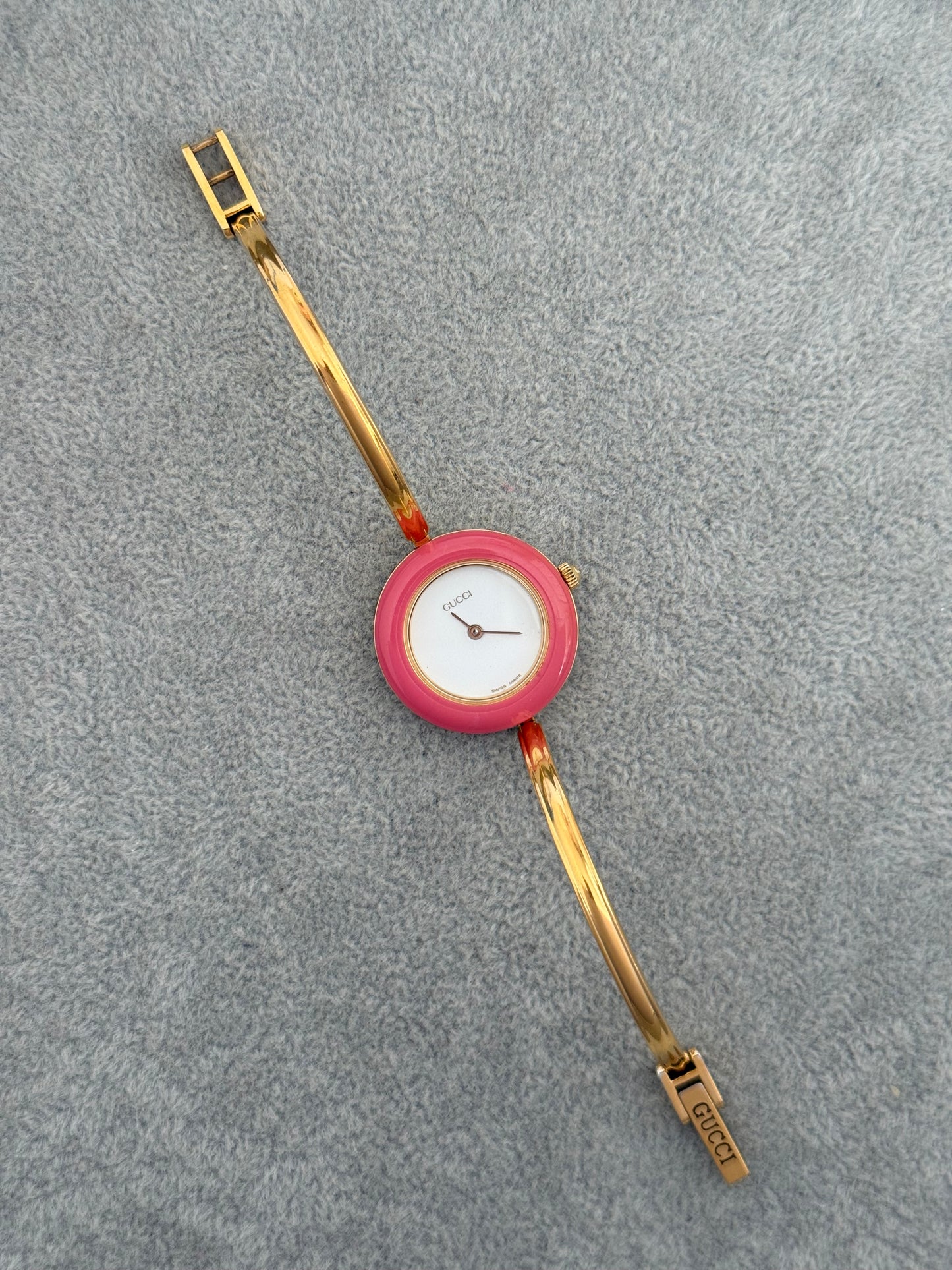 Vintage 1100L Gucci Watch