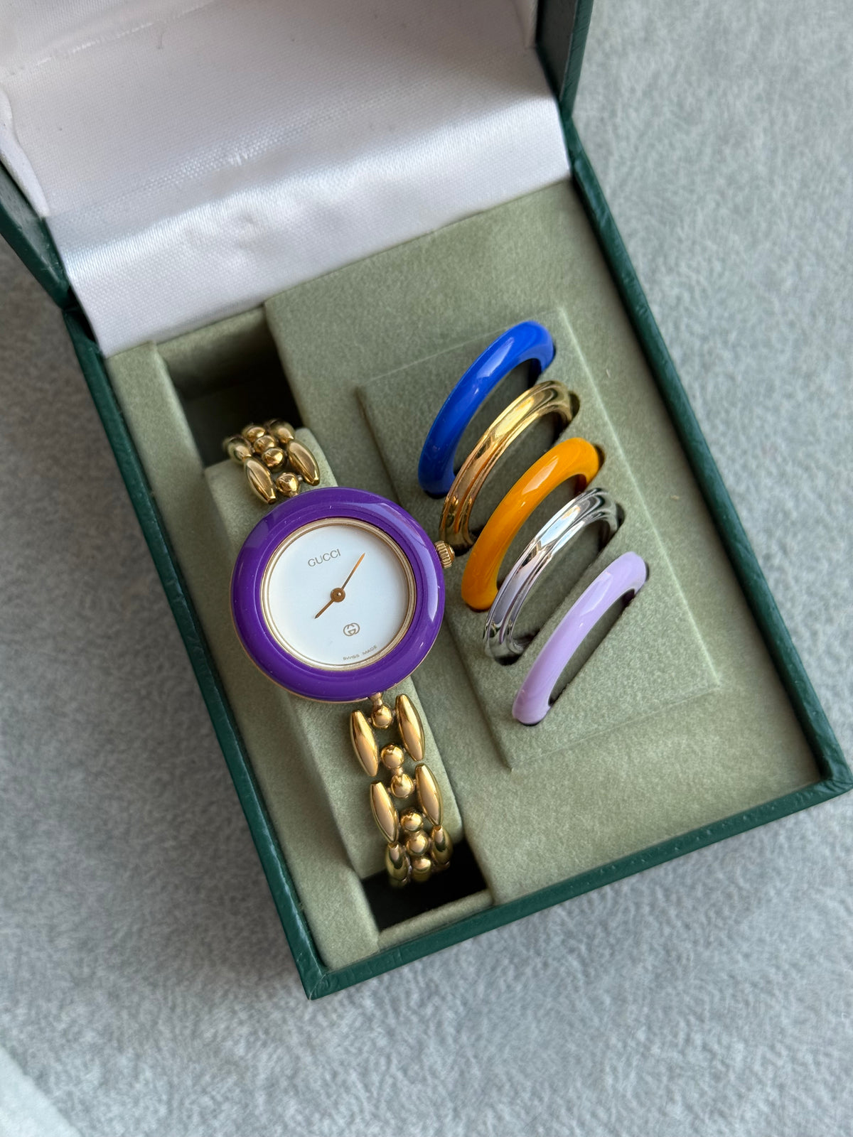 Vintage Gucci 1200L Watch with 6 Interchangeable Bezels