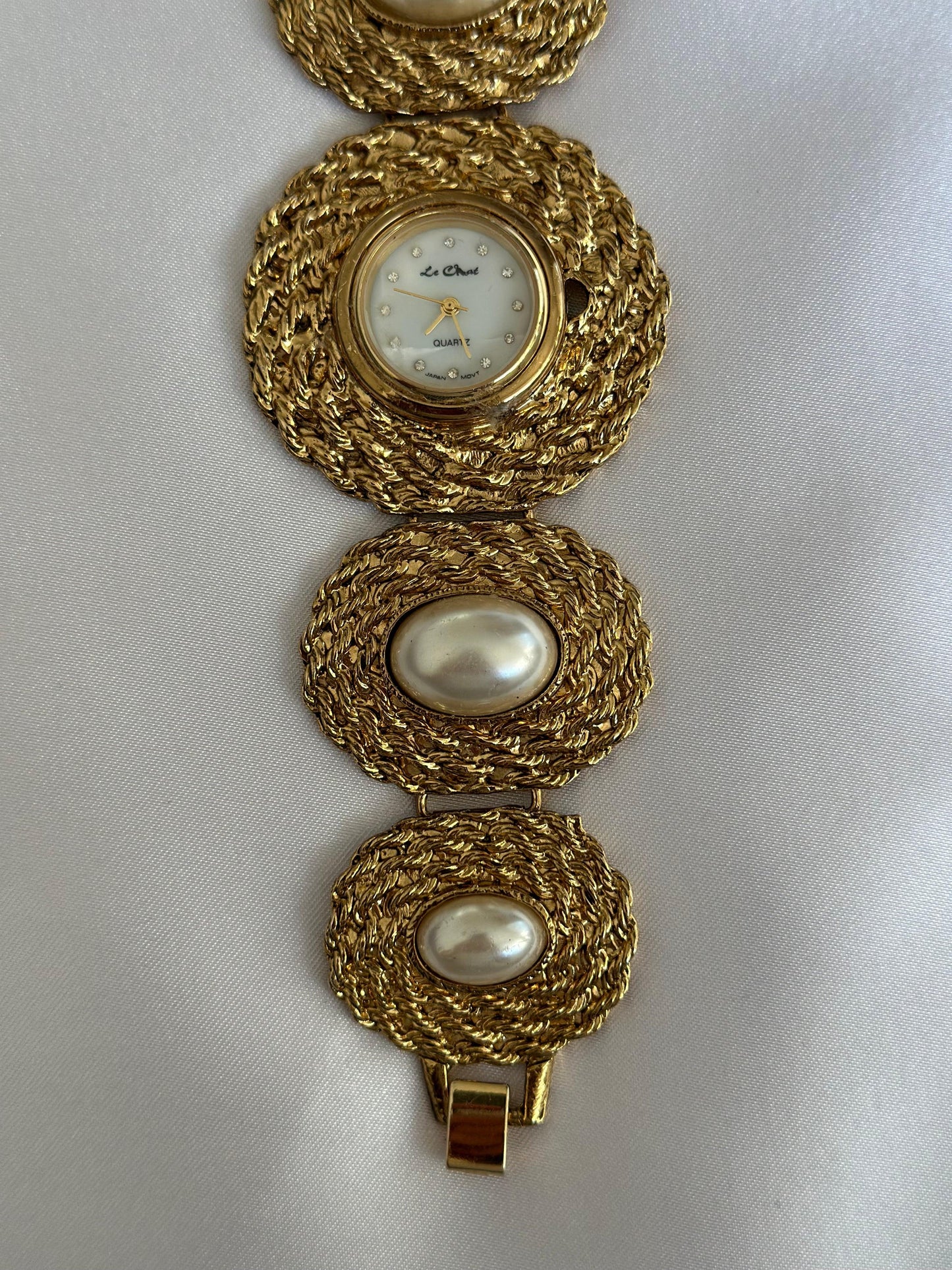 Vintage Chunky Pearl Watch