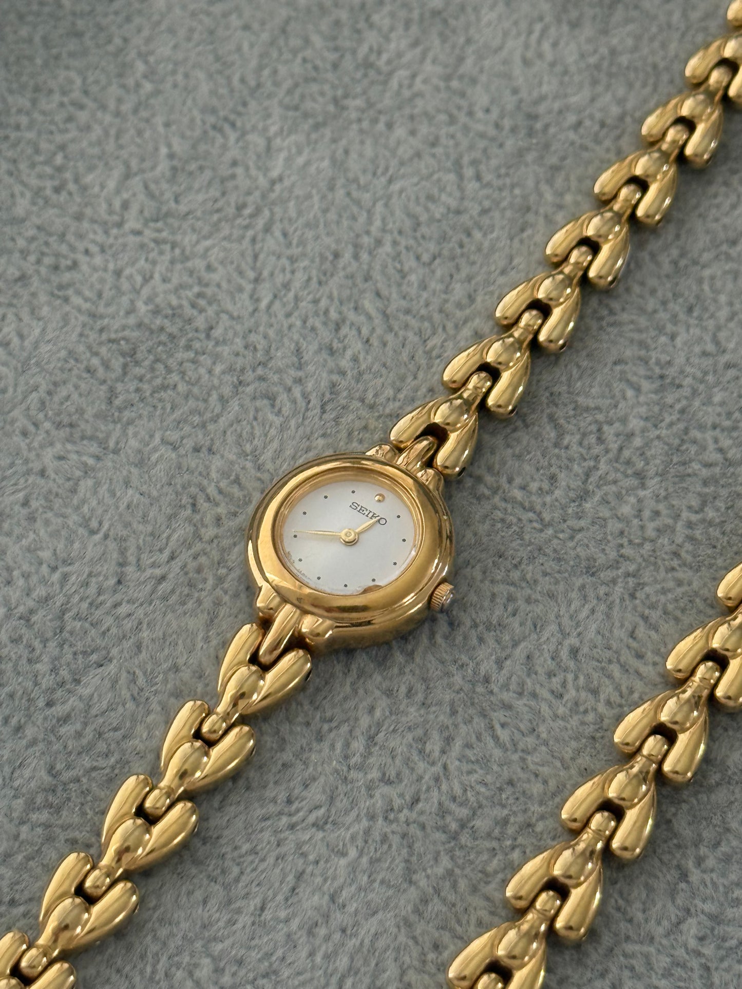 Vintage Dainty Seiko Watch Set