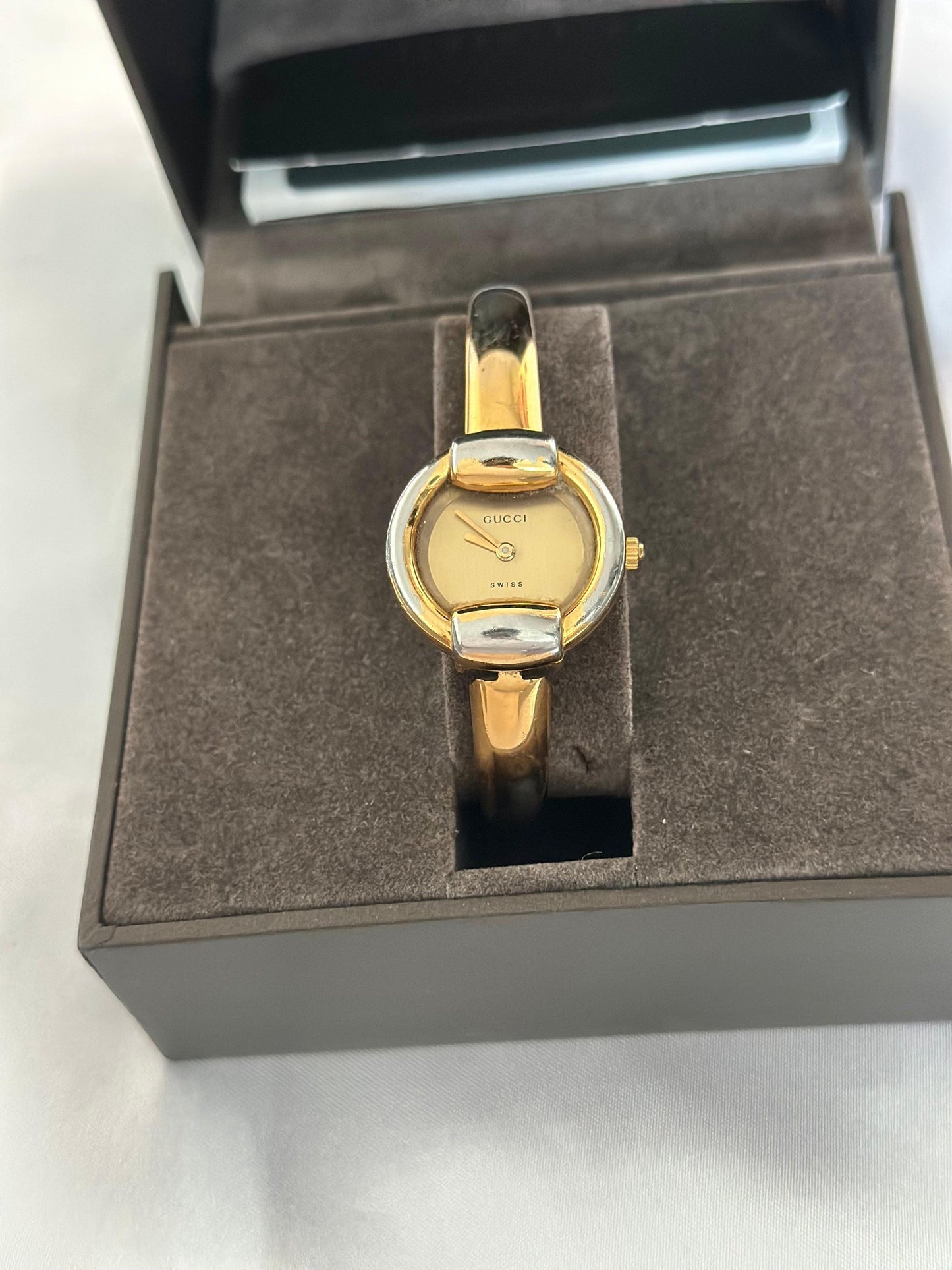 £50 Vintage 1400L Gucci Watch