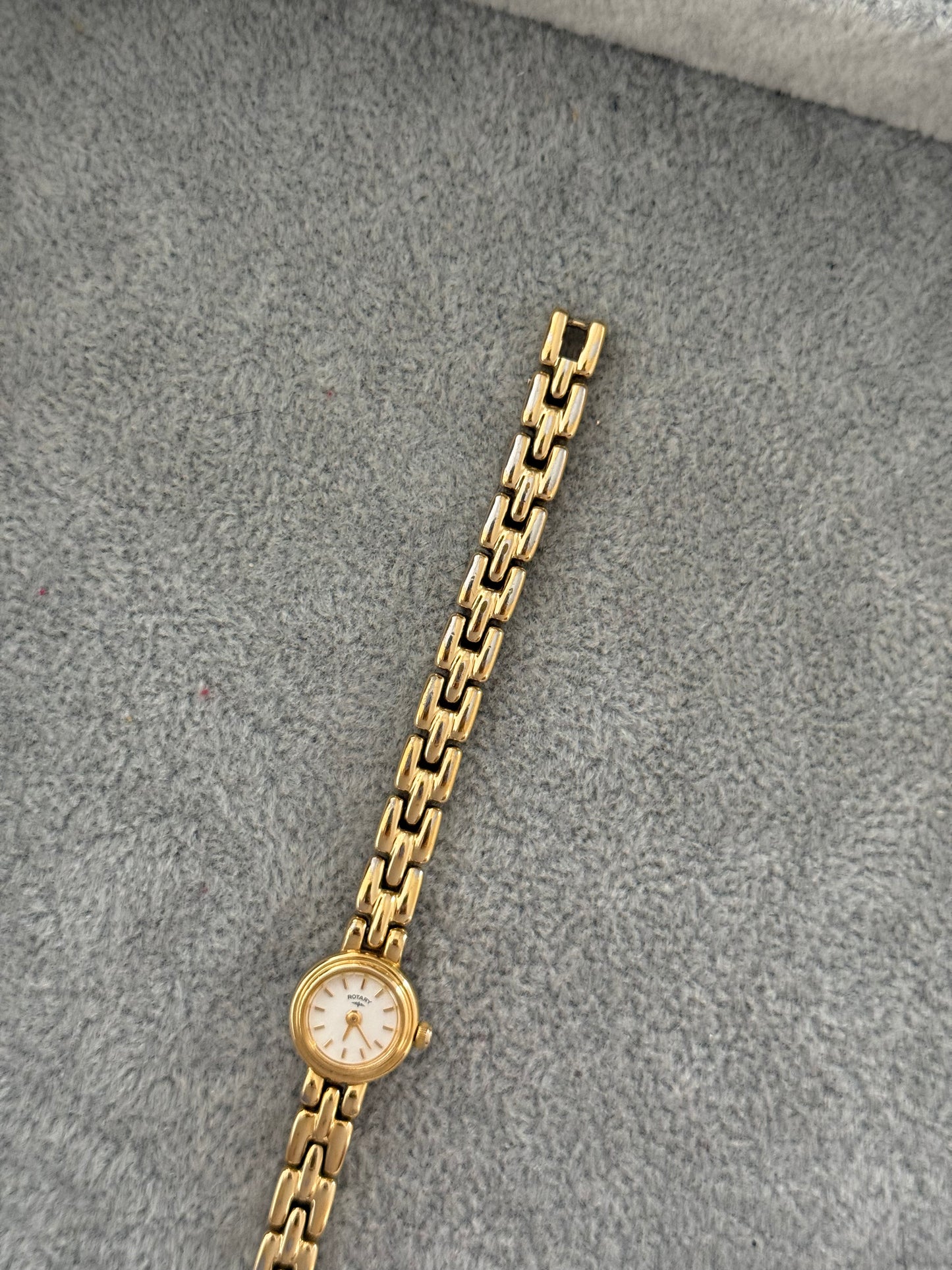 Dainty Vintage Rotary Watch