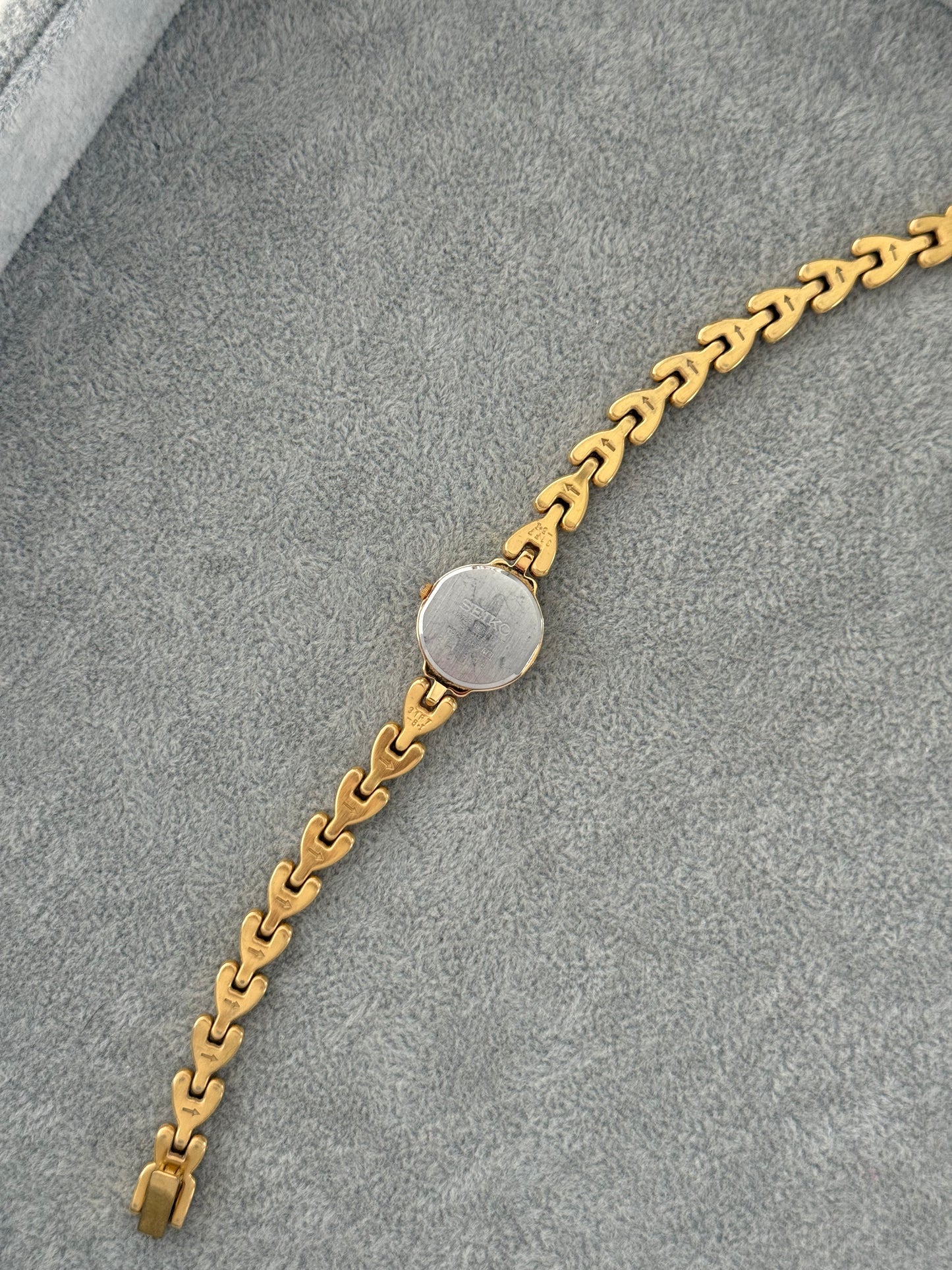 Vintage Dainty Seiko Watch Set