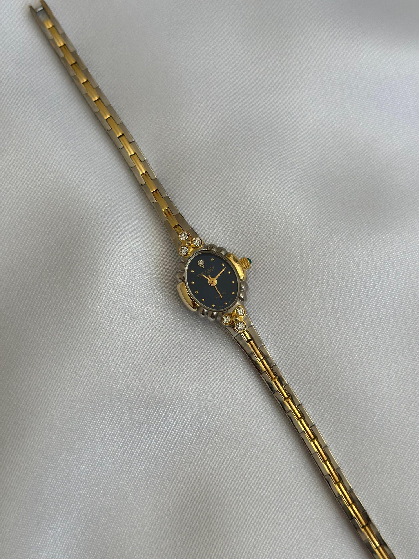 Montre bicolore Embassy vintage