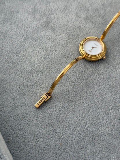 Vintage 1100L Gucci Watch