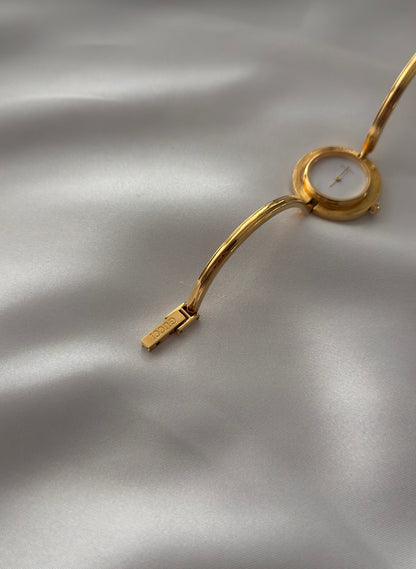 Vintage 1100L Gucci Watch