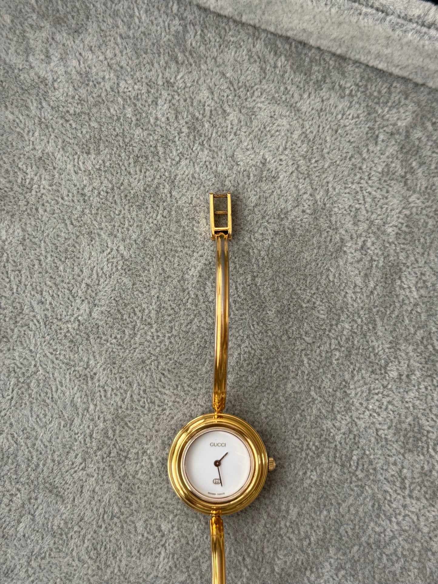 Vintage 1100L Gucci Watch