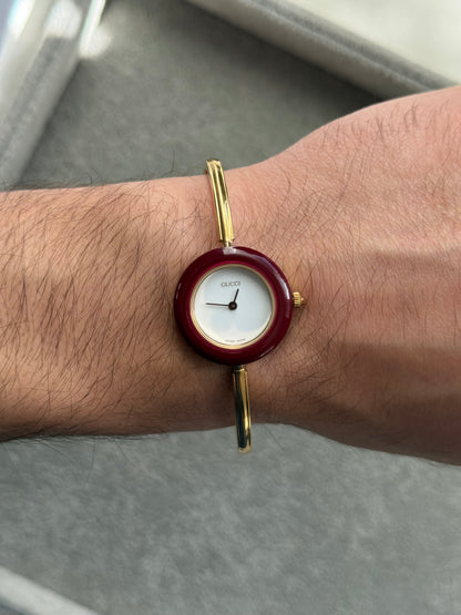 Vintage 1100L Gucci Watch with 13 Interchangeable Bezels