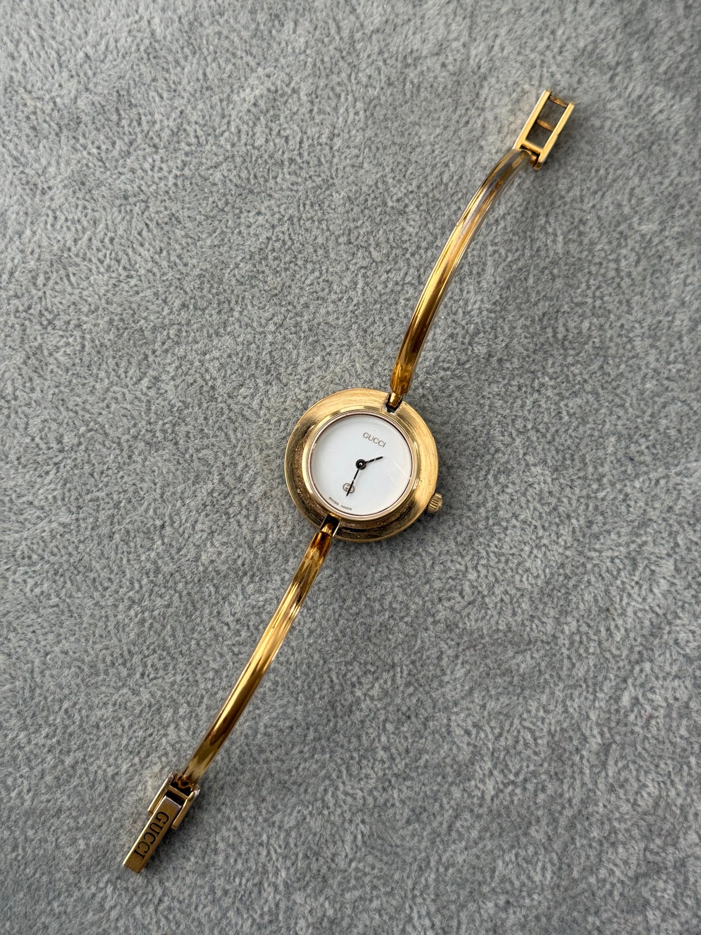 Vintage 1100L Gucci Watch