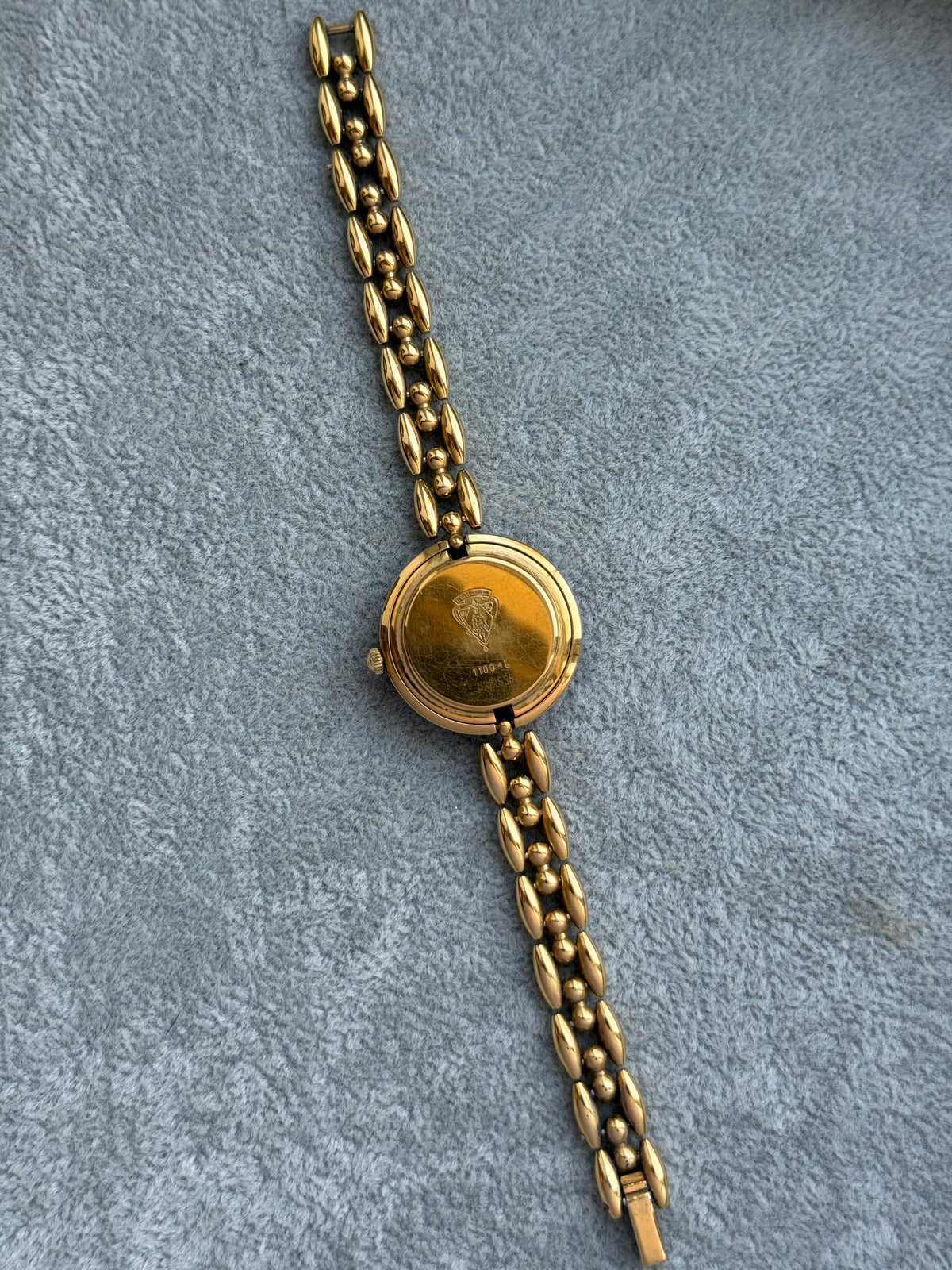 Vintage Gucci 1200L Watch with 6 Interchangeable Bezels