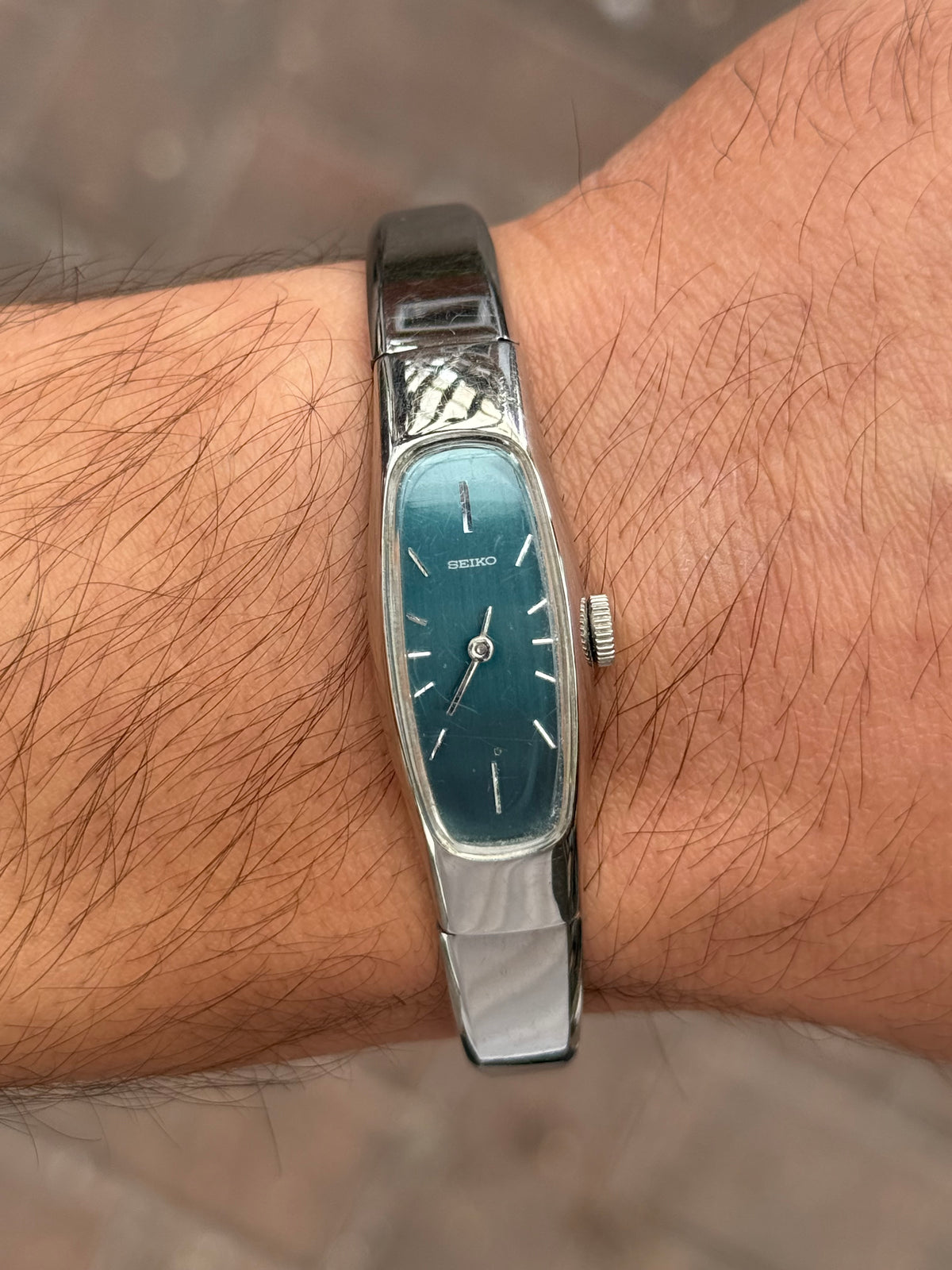 Rare 1977 Silver Seiko Watch - Gradient Teal Dial 1520-3680