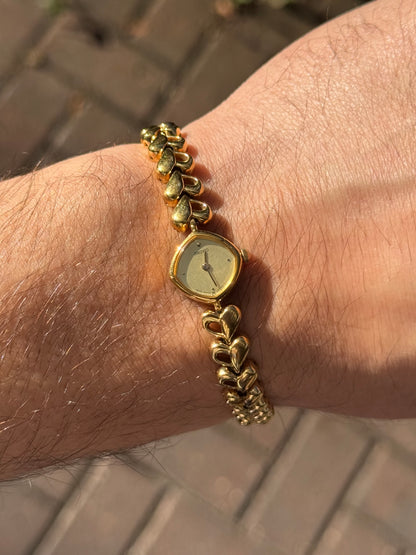 Special 1985 Gold Heart-Bracelet Seiko Watch 1E20-5280