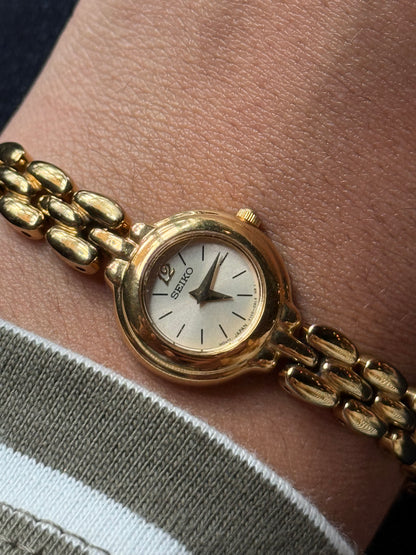 Dainty February 1992 Gold Seiko Watch Y150-0AH0