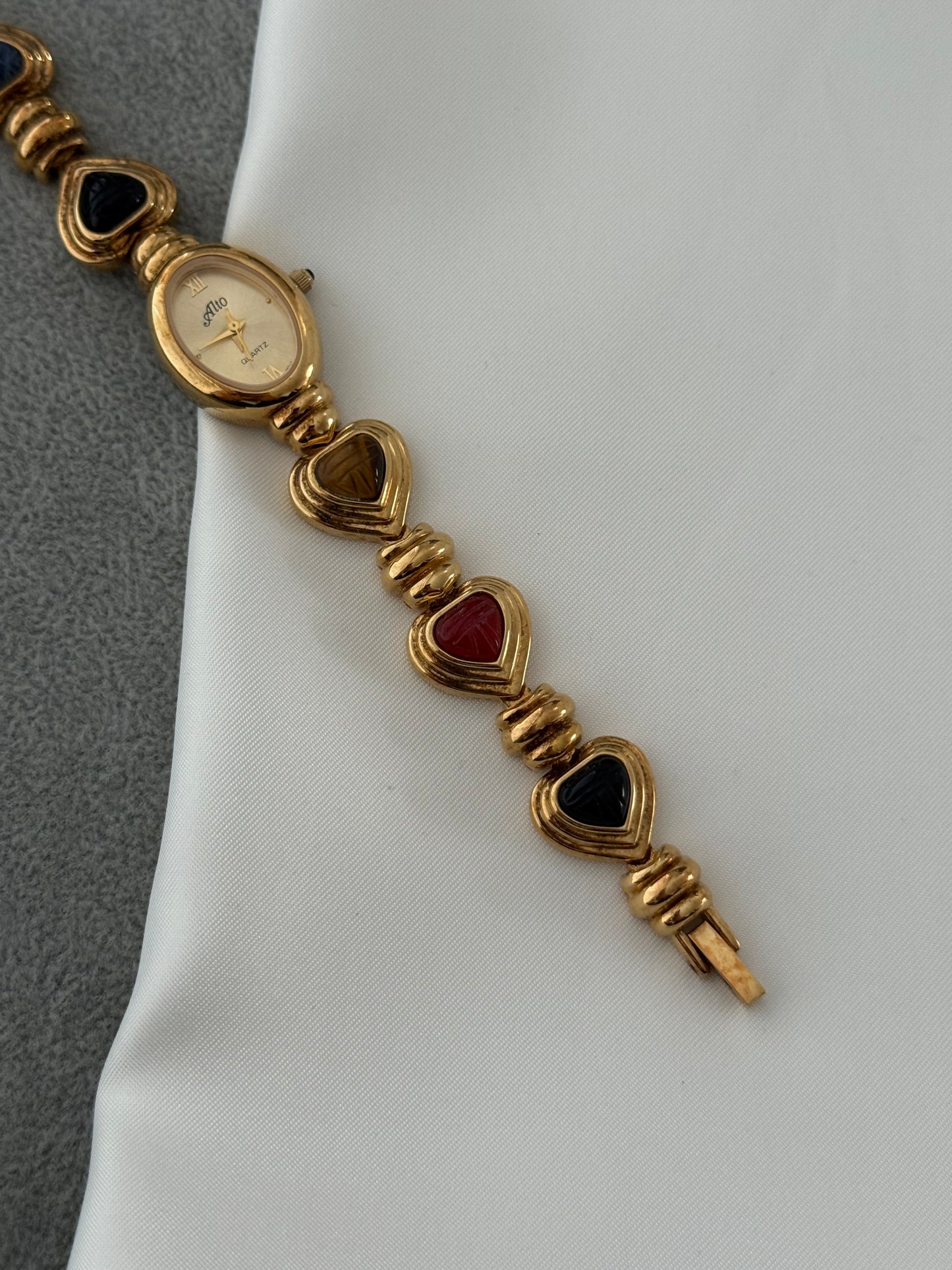 Vintage Heart Gem Watch