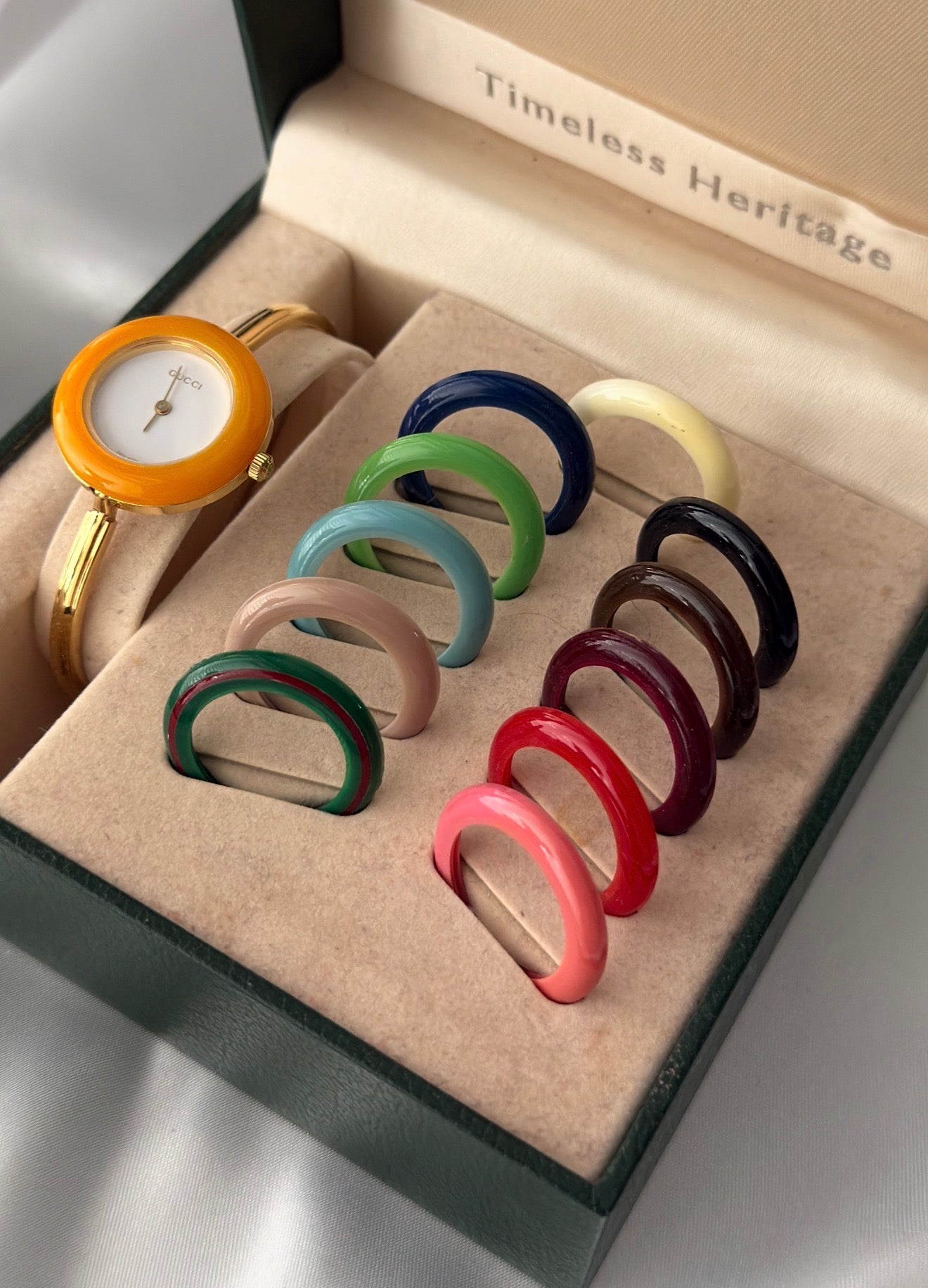 Vintage 1100L Gucci Watch