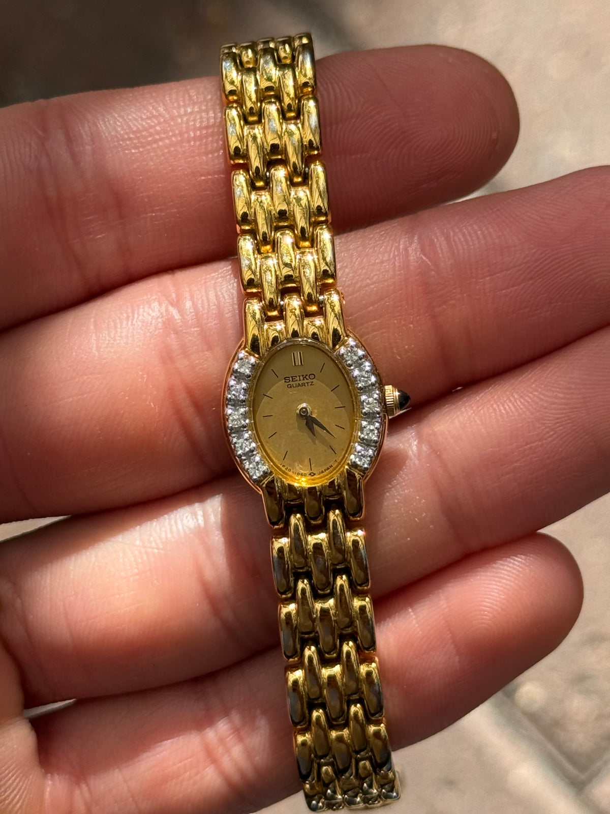 Rare 1991 Vintage Seiko Watch - Special Diamond Bezel 1F20-5G19